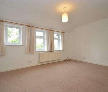 Bedroom Top Floor Apartment In Godalming, GU7 - Photo 5