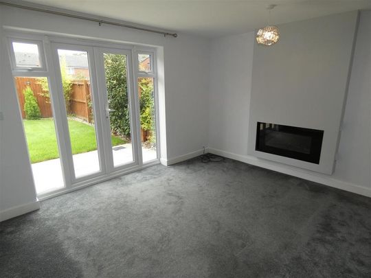 3 bedroom semi-detached house to rent - Photo 1