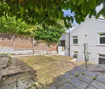 4 bedroom terraced house to rent - Photo 5