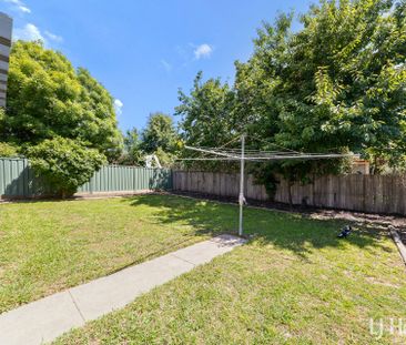 13 Leisler Place, Palmerston ACT, Belconnen - Photo 6