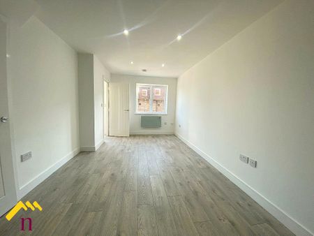 2 bedroom terraced house to rent - Photo 4