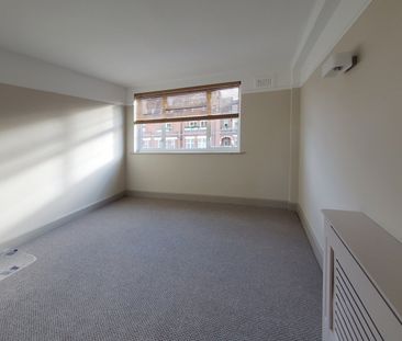 2 Bed Flat, Hamlet Court, W6 - Photo 5