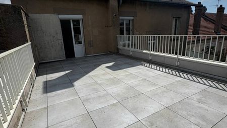 JARNY F2 - PROCHE GARE - IMMEUBLE CARACTERE - TERRASSE - Photo 5