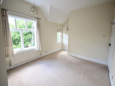 2 Bedroom Terraced To Let - Photo 4