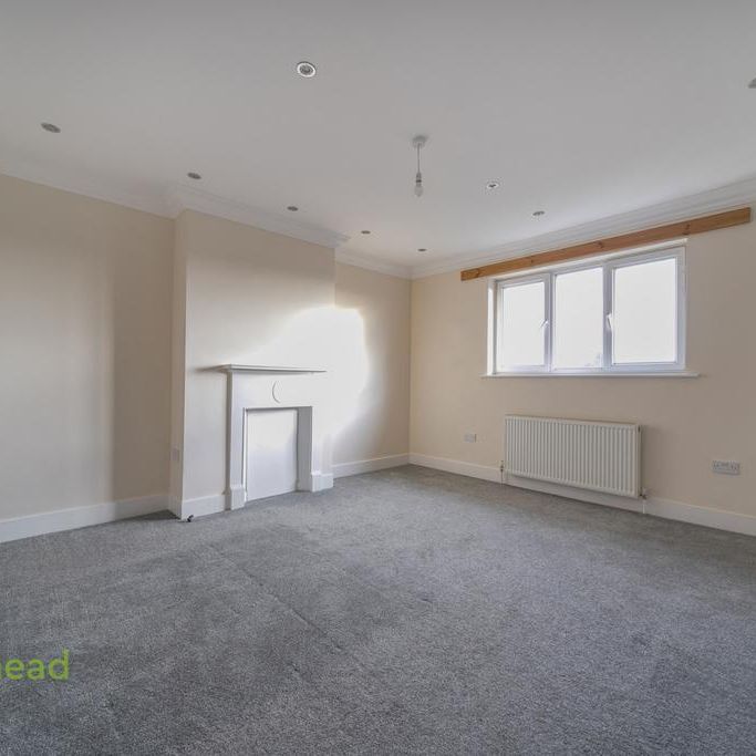 4 bedroom semi-detached house to rent - Photo 1