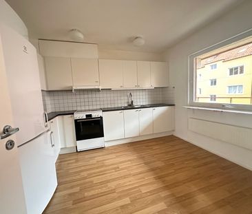 Nytorgsbacken 57 – 2rok (lgh 1104) - Photo 3