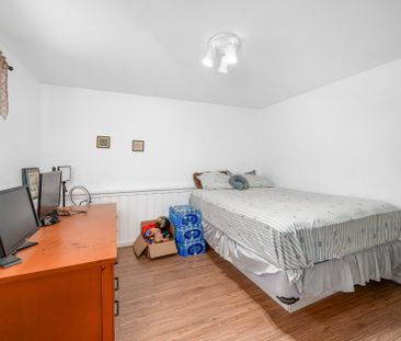 114 Rue Guy - Photo 4