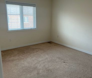 For Lease - 69 Reichert Court, Milton, Ontario - Photo 3