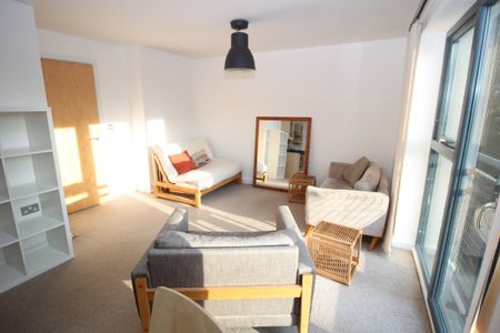 2 bedroom apartment to rent - Photo 5