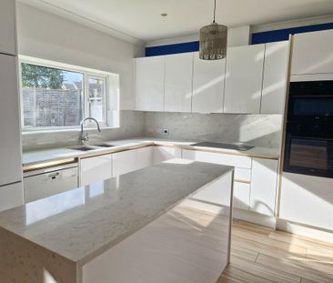 4 bedroom detached house to rent - Photo 6