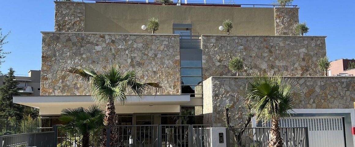 location Appartement T2 DE 40m² À CARROS - Photo 1