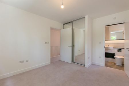 Almond Close, Great Shelford - Photo 2