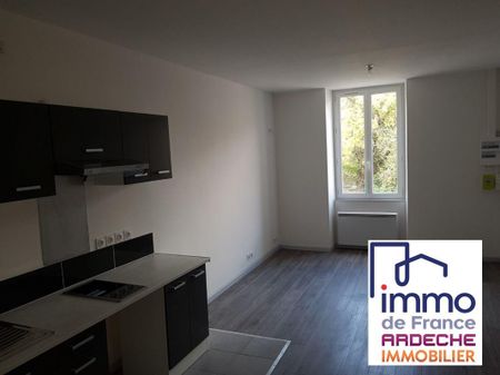 Location Appartement 2 pièces 47m² PRIVAS 07000 - Photo 2