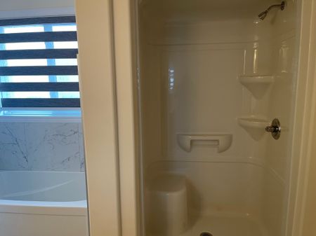 For Lease - 605 Lemay Grove, Peterborough, Ontario - Photo 2