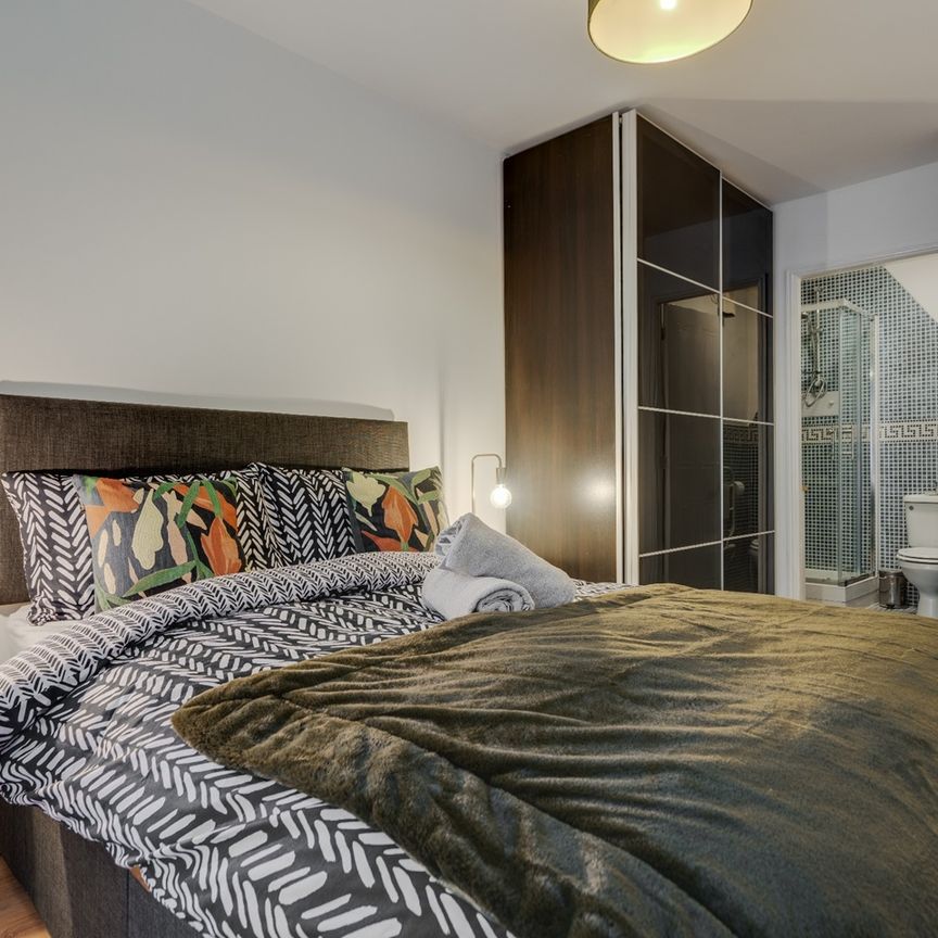 2 Bed Flat, Waterloo Quay, L3 - Photo 1