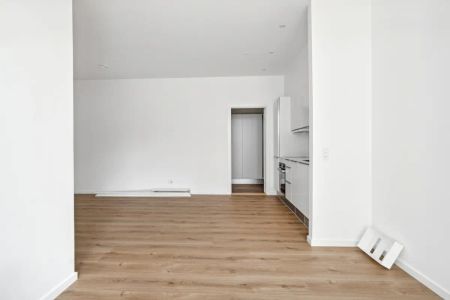 Ny-renoveret lejlighed med skøn walk-in closet og opvasker i Silkeborg C - Photo 3