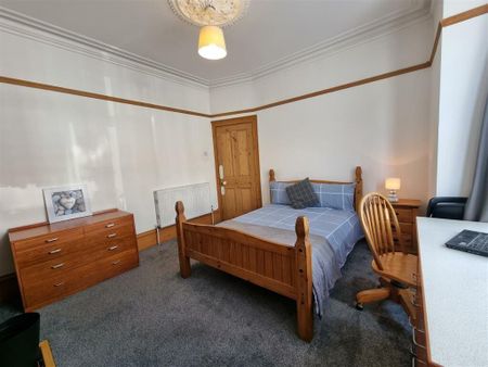 5 bedroom terraced house to rent - Photo 3