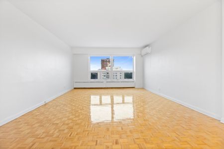 5320 Av. MacDonald, Côte-Saint-Luc, QC H3X - Photo 2