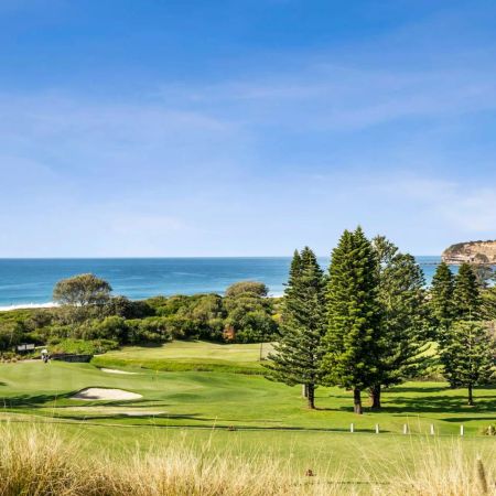 Perfectly positioned townhouse moments from the beach - Short Term Lease Until March 31st. - Photo 3