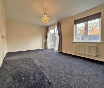 4 bedroom semi-detached house to rent - Photo 1