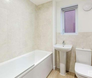 Mostyn Street, Wellingborough, Northants, NN8 - Photo 4