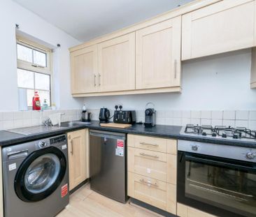 2 bedroom apartment to rent - Photo 5