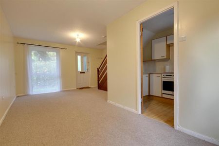 2 bedroom terraced house to rent - Photo 2