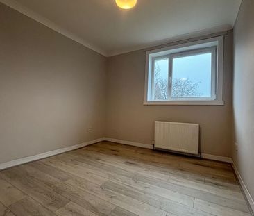 3 Bed Flat, Meiklerig Crescent, G53 - Photo 5