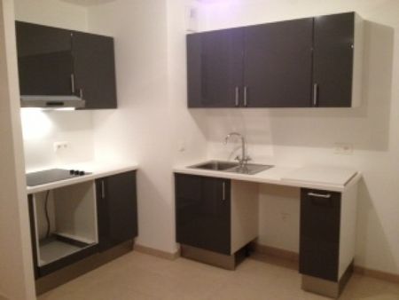 Location Appartement 2 pièces 55m² SURESNES 92150 - Photo 4