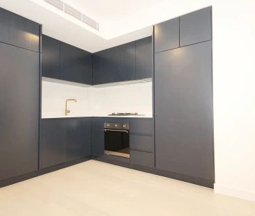 “Quiet Garden-Facing One Bedroom Apartment” - Photo 3