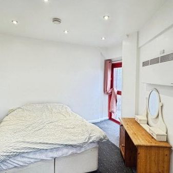 Observation Court, Ipswich - Photo 1