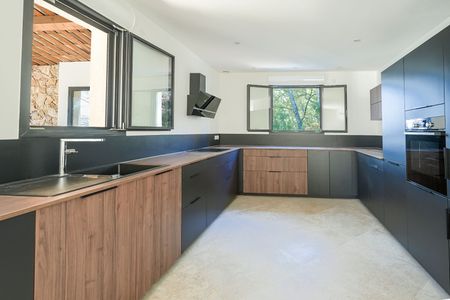 Maison • Le Tholonet - Photo 4