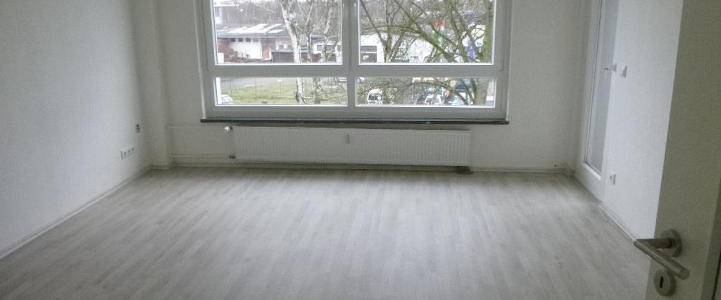 Möbel rein und wohnen mit Balkon und Duschbad im Erdgeschoss - Photo 1