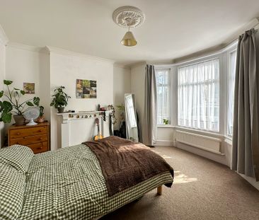 Room 1, Devonshire Road, Cambridge - Photo 2
