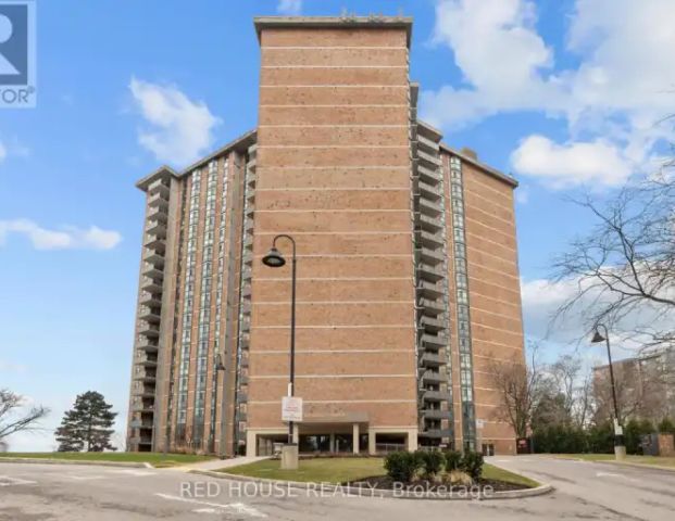 809 - 5250 LAKESHORE ROAD | 809 - 5250 LAKESHORE ROAD, Burlington - Photo 1