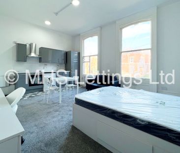 1 Bedroom Flat for rent in Brudenell Road - Photo 3