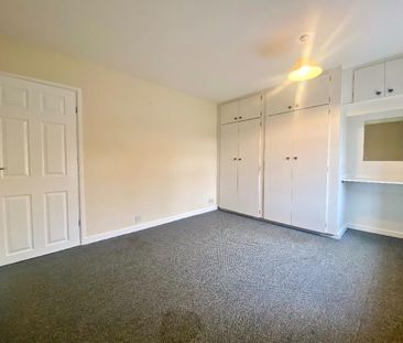 Eckington Road, Coal Aston, S18 - Photo 5