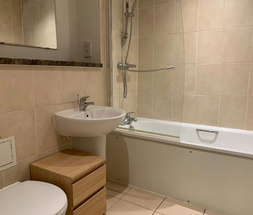 Studio flat to rent on - Photo 3