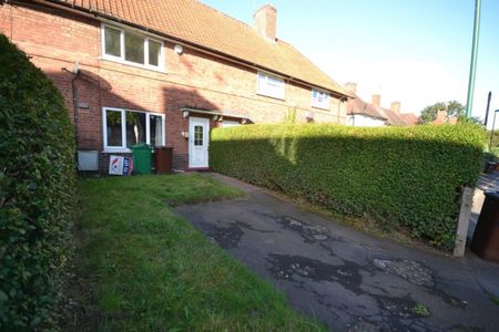 2 bed Mid Terraced House for Rent - Photo 2