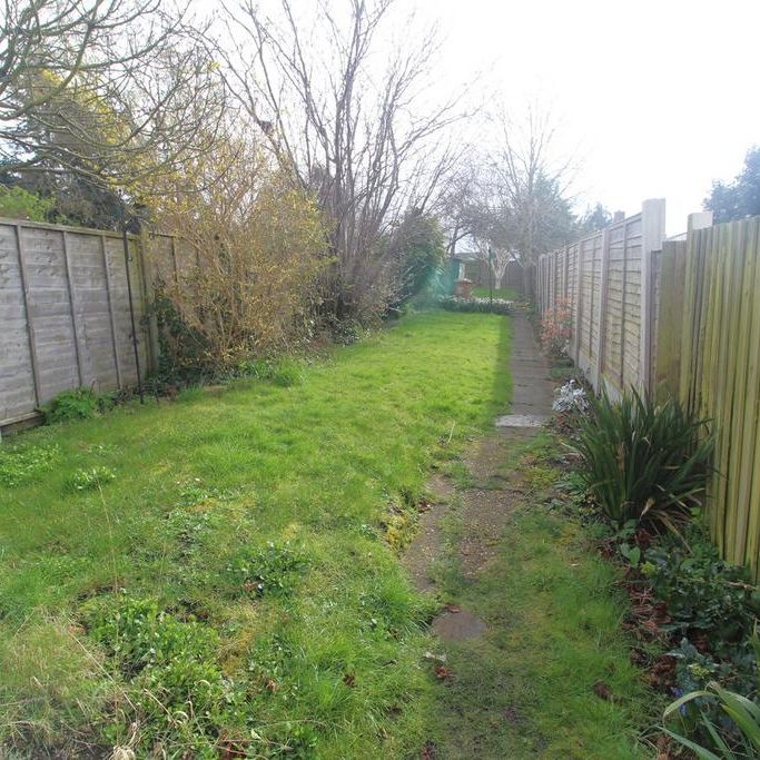 2 bedroom terraced house to rent - Photo 1