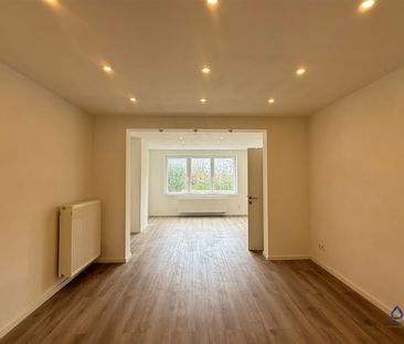 Appartement te huur - Dr. Eduard Moreauxlaan 87 - Photo 1