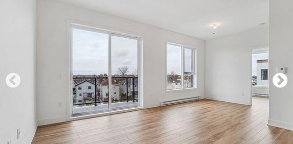Magnifique apt 5 et 1/2 (3 ch 2 sdb); Piscine; Gym !!! - Photo 2
