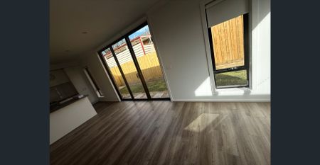 Exclusive Brand New Residence – Prestigious Moorabbin Living at Its Finest - Photo 2