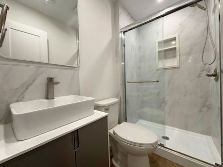 $1,799 / 1 br / 1 ba / 6 Caithness st unit 5 - Photo 4