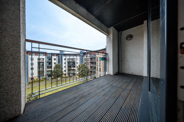 East Pilton Farm Crescent, Edinburgh, EH5 2GG - Photo 1