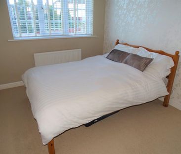 3 bedroom House To Let - Photo 5