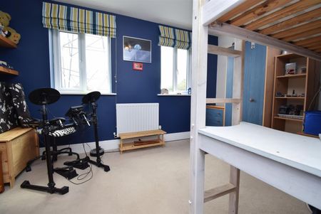 Park Drive, Lofthouse, Wakefield - Photo 2