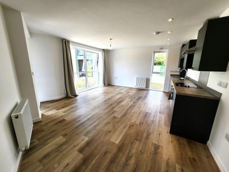 1 bedroom flat to rent - Photo 2