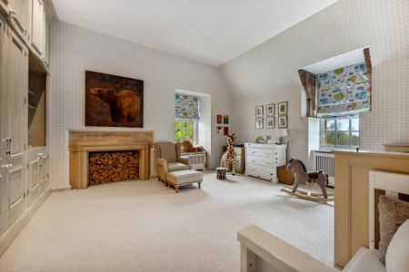 5 bedroom semi-detached house to rent - Photo 4