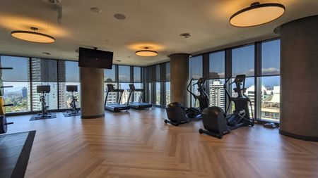 Stunning View! JR Two Bedroom Sub Penthouse in Metrotown with Parking and Storage - Photo 5